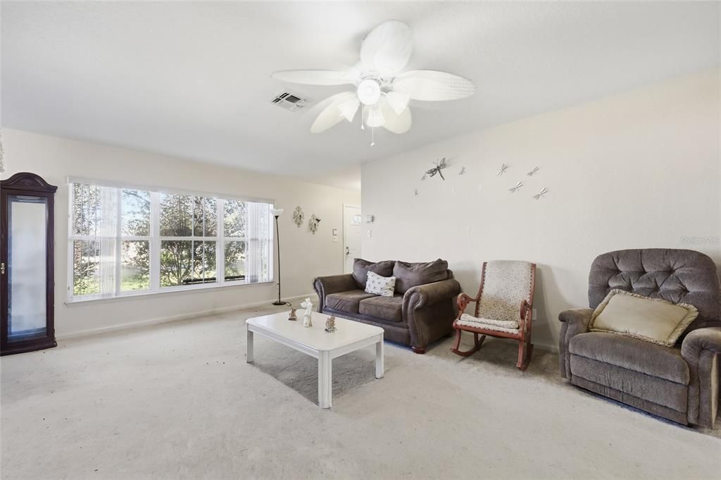 For Sale: $310,000 (3 beds, 1 baths, 1308 Square Feet)