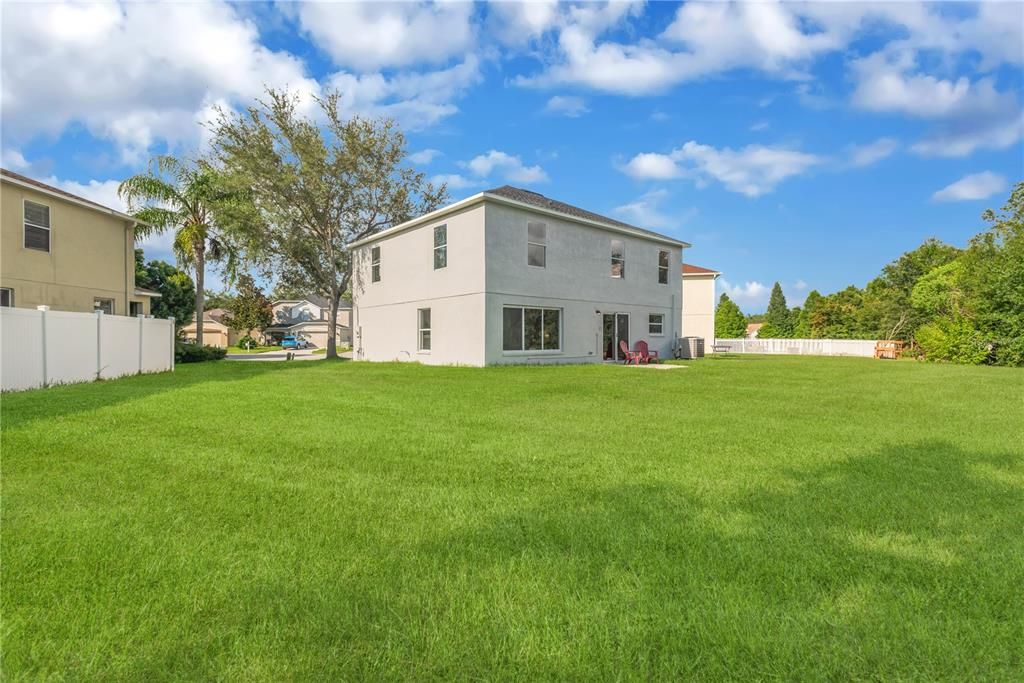 For Sale: $349,900 (3 beds, 2 baths, 2375 Square Feet)