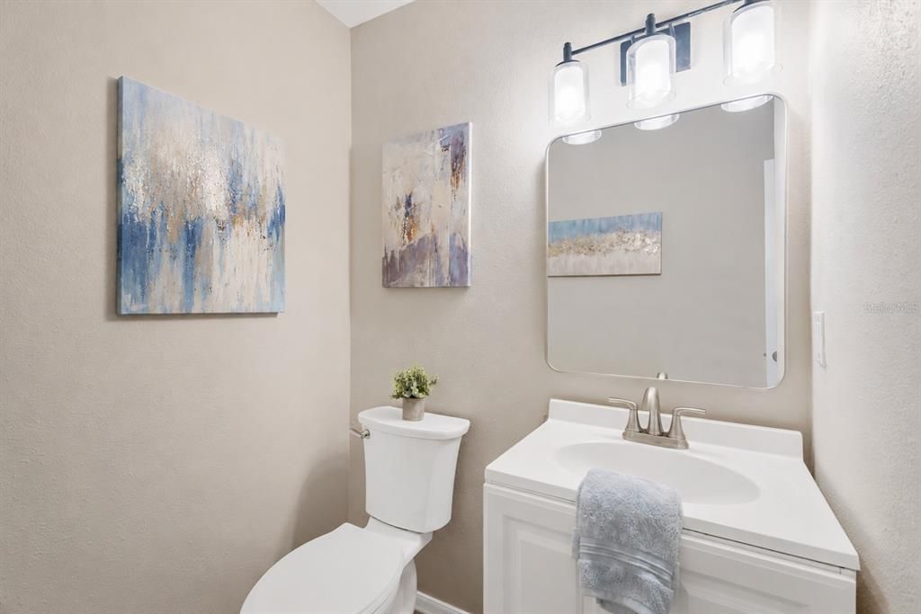 For Sale: $349,900 (3 beds, 2 baths, 2375 Square Feet)