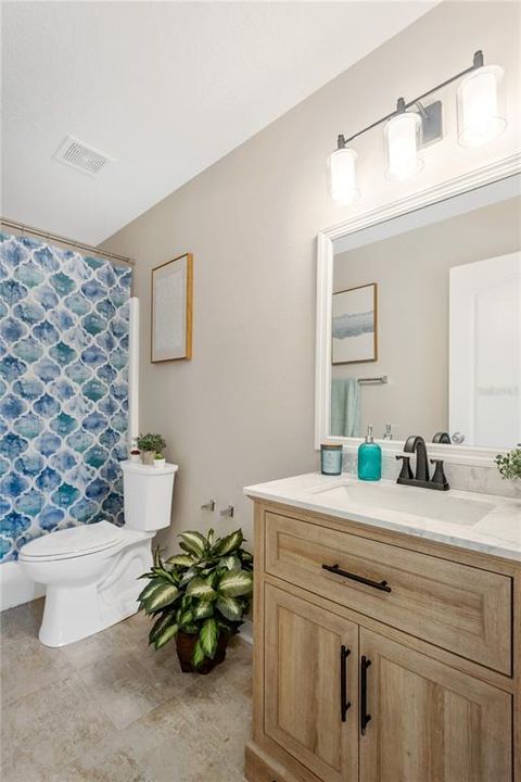 For Sale: $349,900 (3 beds, 2 baths, 2375 Square Feet)