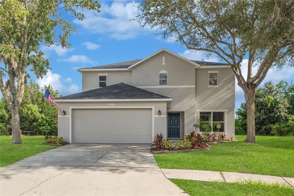 For Sale: $349,900 (3 beds, 2 baths, 2375 Square Feet)
