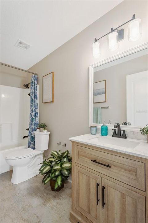 For Sale: $349,900 (3 beds, 2 baths, 2375 Square Feet)