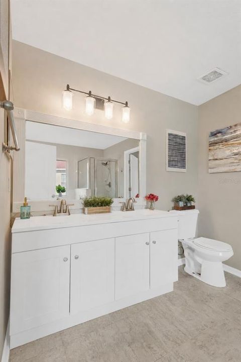 For Sale: $349,900 (3 beds, 2 baths, 2375 Square Feet)