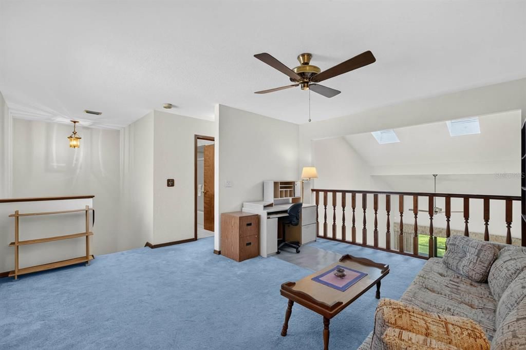 For Sale: $265,000 (2 beds, 2 baths, 1706 Square Feet)
