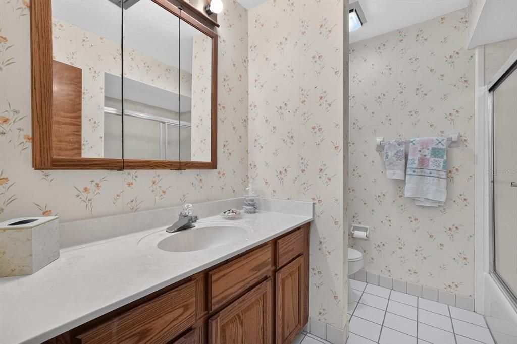 For Sale: $265,000 (2 beds, 2 baths, 1706 Square Feet)