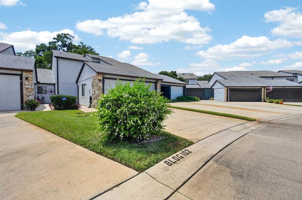 For Sale: $265,000 (2 beds, 2 baths, 1706 Square Feet)