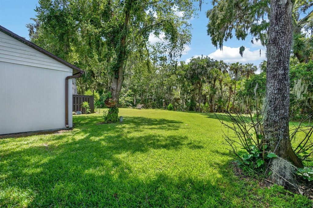 For Sale: $265,000 (2 beds, 2 baths, 1706 Square Feet)