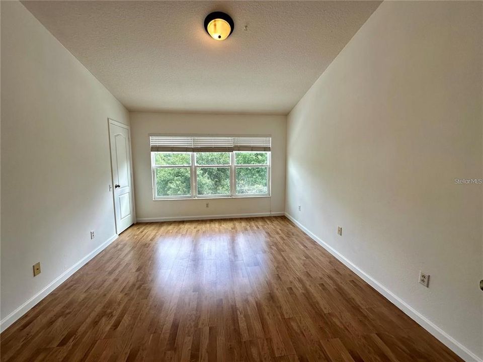 В аренду: $2,100 (3 спален, 2 ванн, 1588 Квадратных фут)