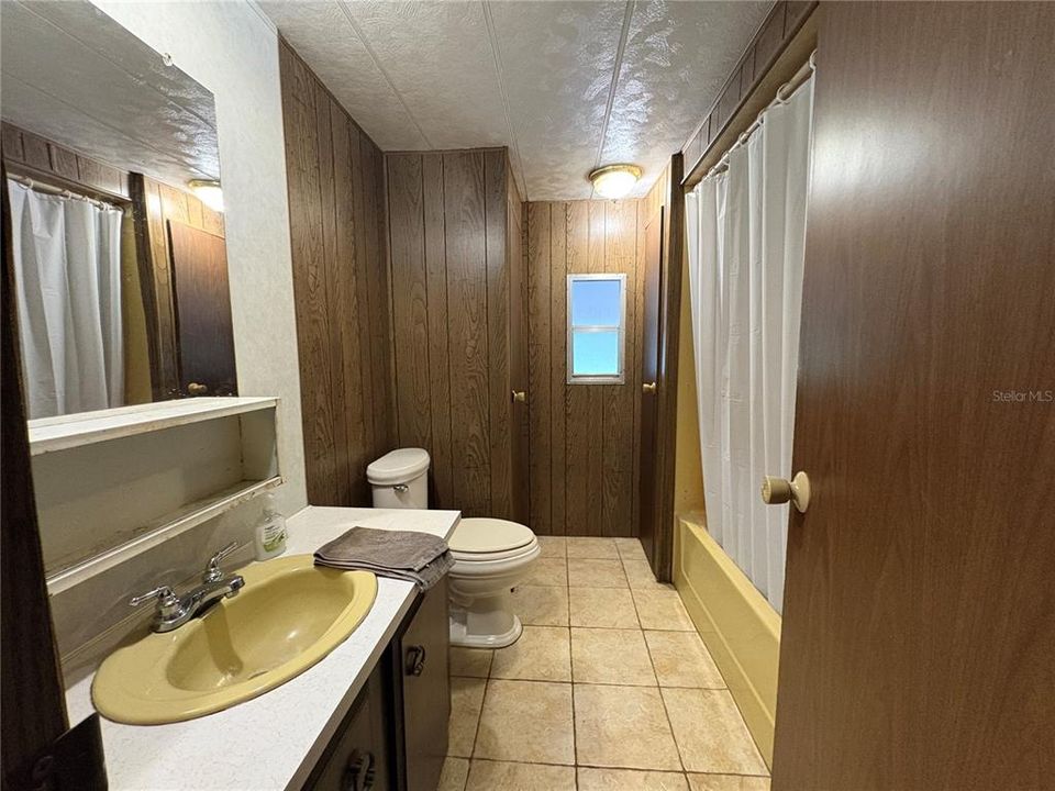 For Sale: $160,000 (3 beds, 2 baths, 1288 Square Feet)