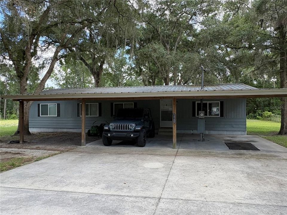 For Sale: $160,000 (3 beds, 2 baths, 1288 Square Feet)