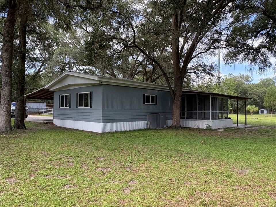 For Sale: $160,000 (3 beds, 2 baths, 1288 Square Feet)