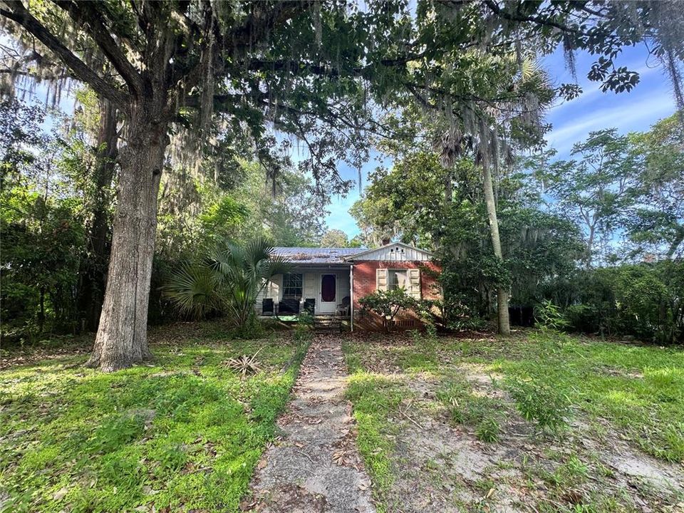 For Sale: $225,000 (3 beds, 2 baths, 1224 Square Feet)
