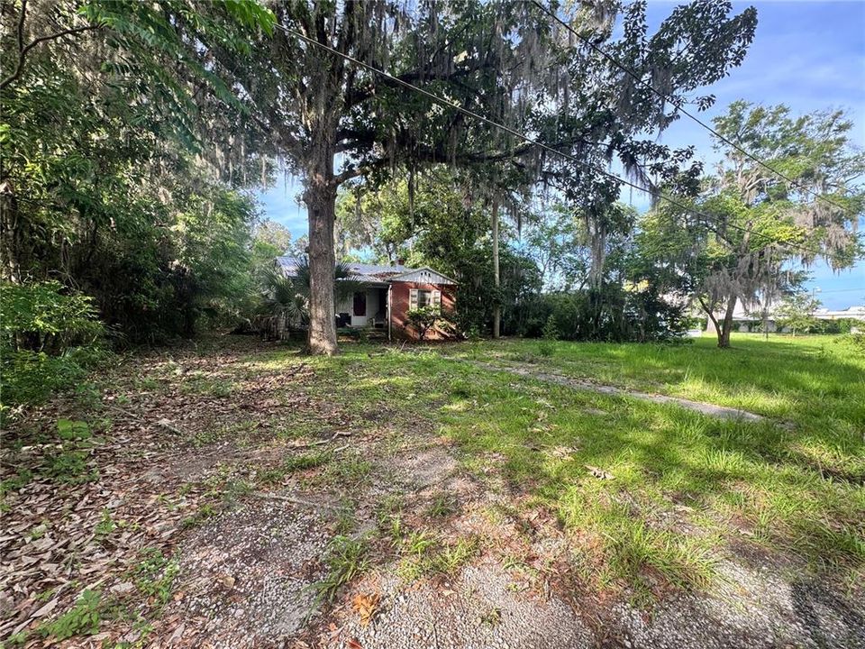 For Sale: $225,000 (3 beds, 2 baths, 1224 Square Feet)