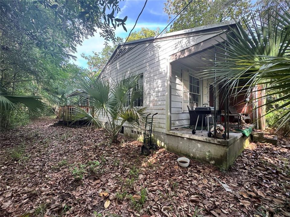 For Sale: $225,000 (3 beds, 2 baths, 1224 Square Feet)