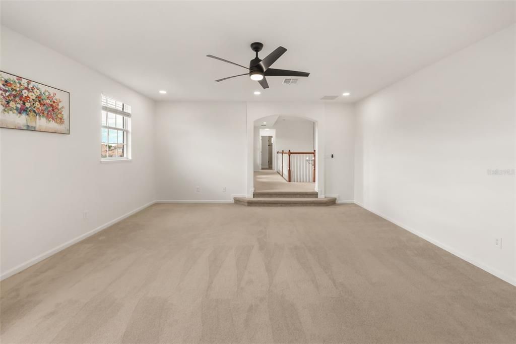 En Venta: $940,000 (5 camas, 4 baños, 3881 Pies cuadrados)