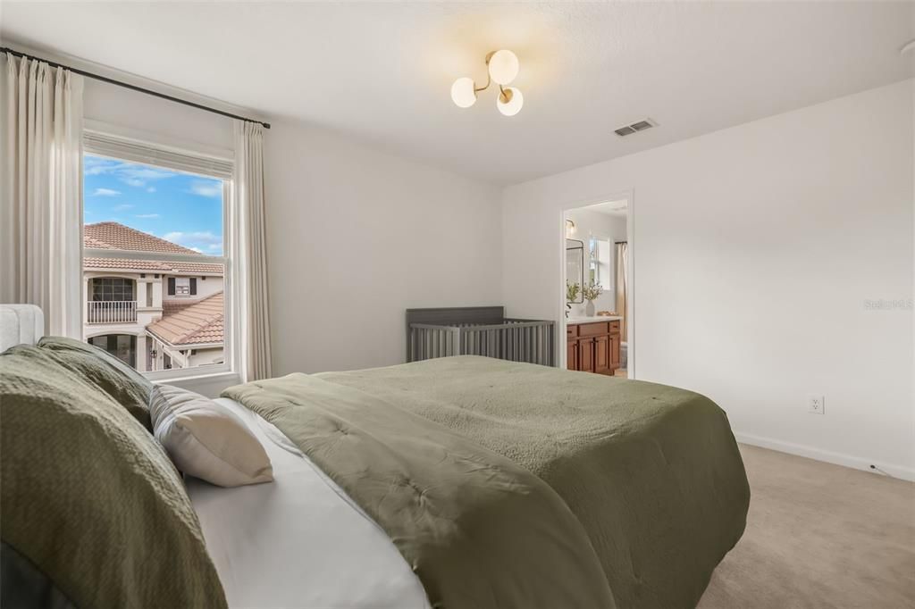 En Venta: $940,000 (5 camas, 4 baños, 3881 Pies cuadrados)