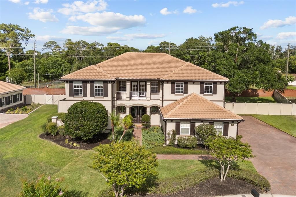 En Venta: $940,000 (5 camas, 4 baños, 3881 Pies cuadrados)