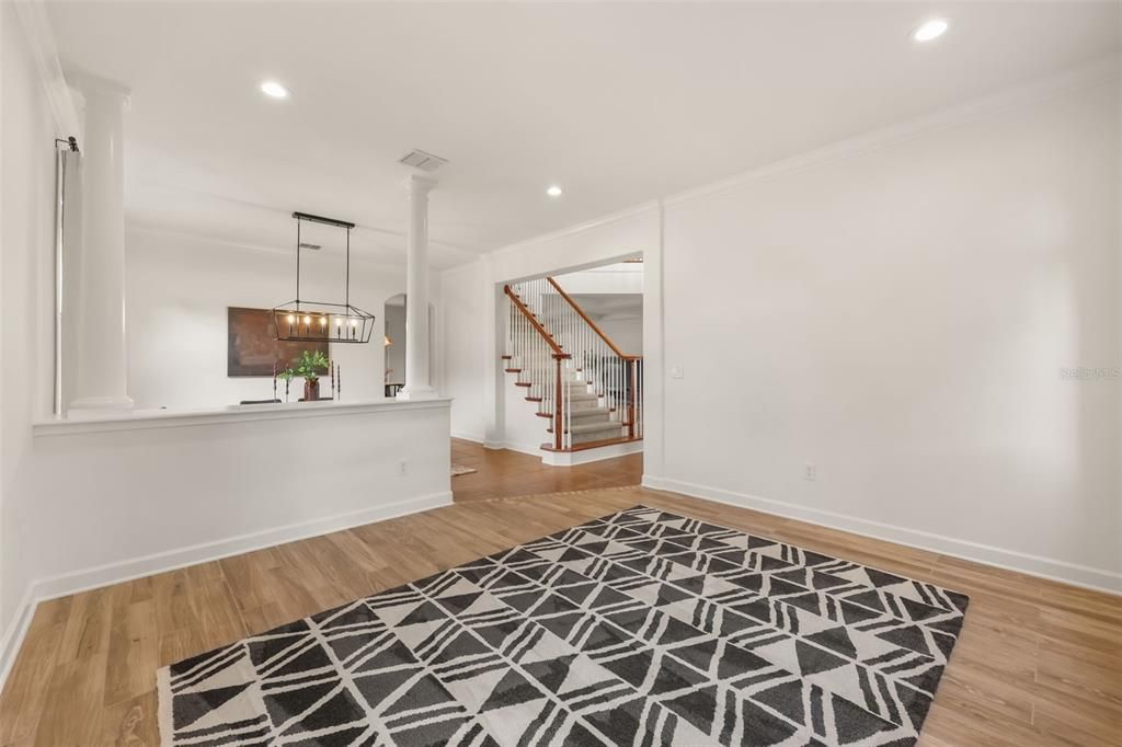 En Venta: $940,000 (5 camas, 4 baños, 3881 Pies cuadrados)