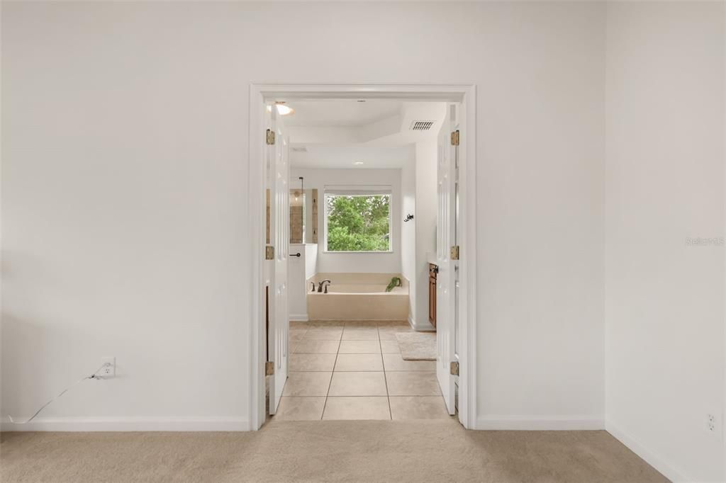 En Venta: $940,000 (5 camas, 4 baños, 3881 Pies cuadrados)