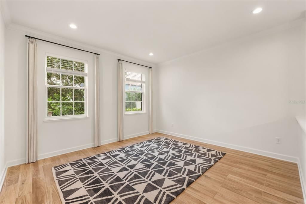 En Venta: $940,000 (5 camas, 4 baños, 3881 Pies cuadrados)