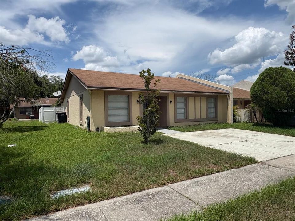 En Venta: $259,990 (3 camas, 2 baños, 1225 Pies cuadrados)