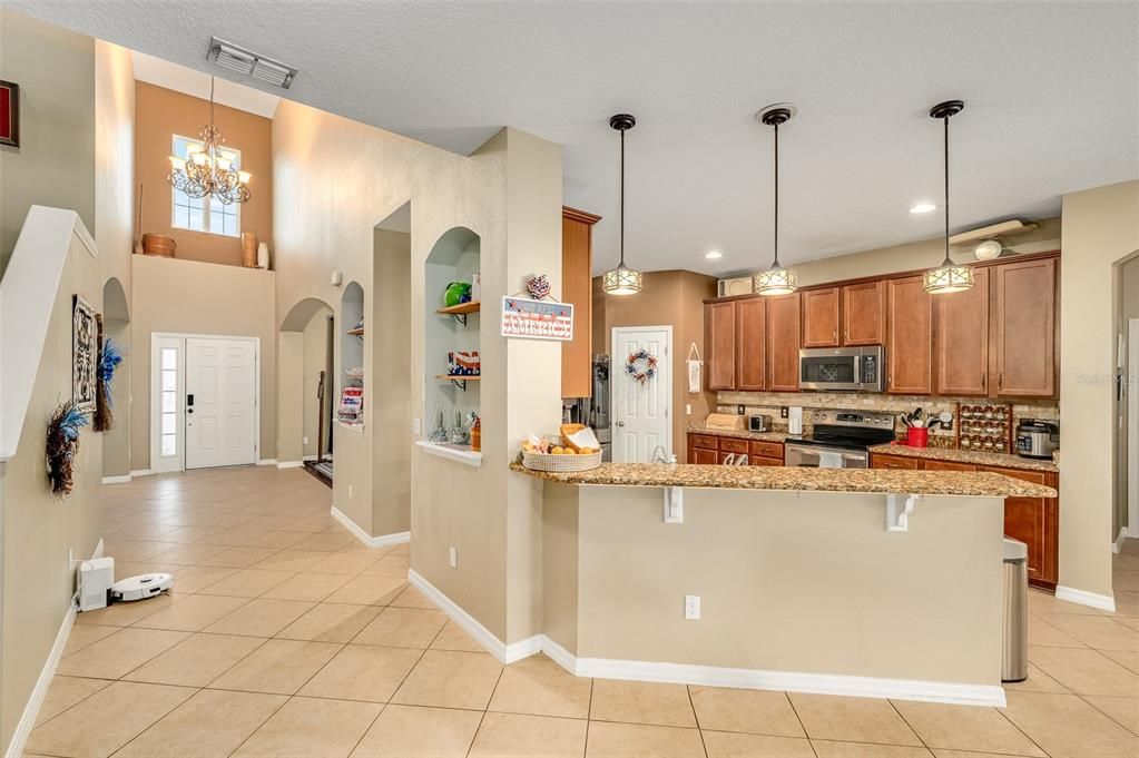 For Sale: $695,900 (7 beds, 5 baths, 4681 Square Feet)