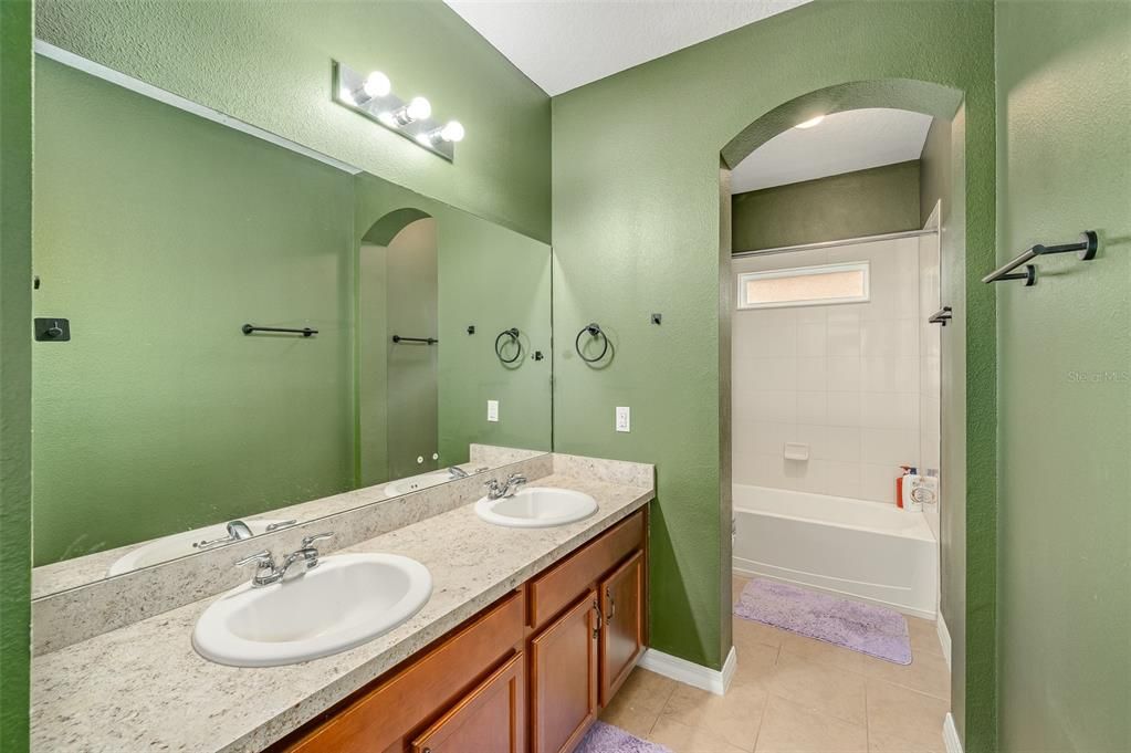 For Sale: $695,900 (7 beds, 5 baths, 4681 Square Feet)