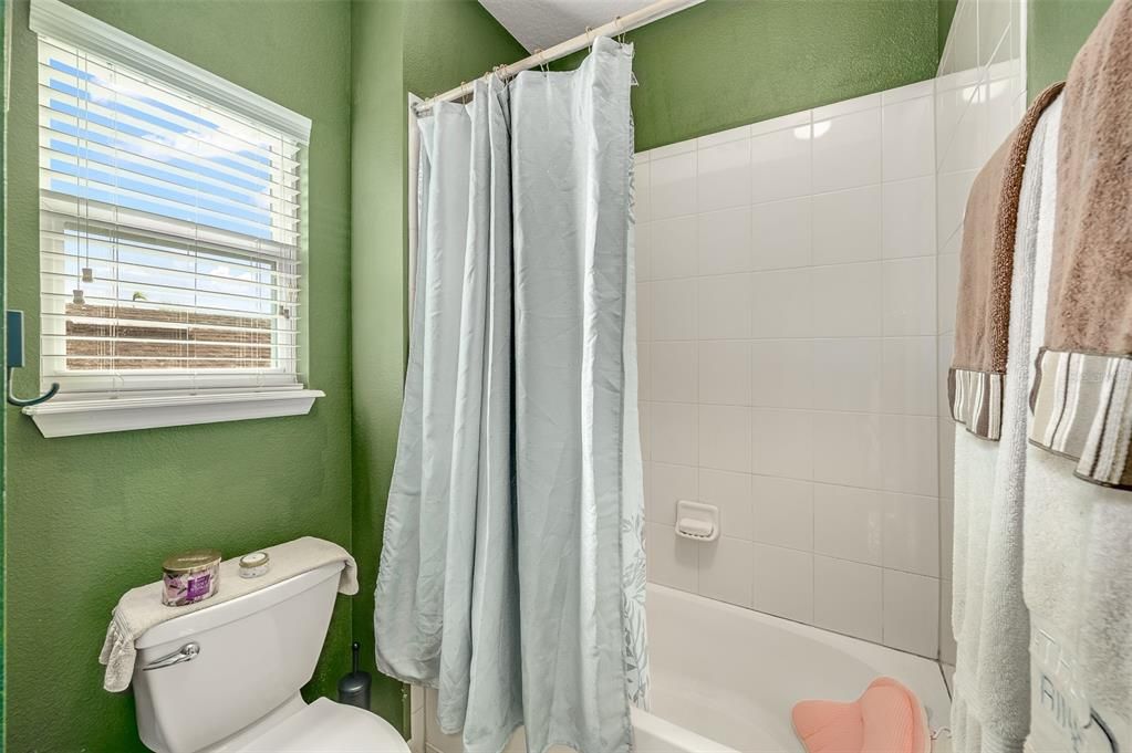 For Sale: $695,900 (7 beds, 5 baths, 4681 Square Feet)
