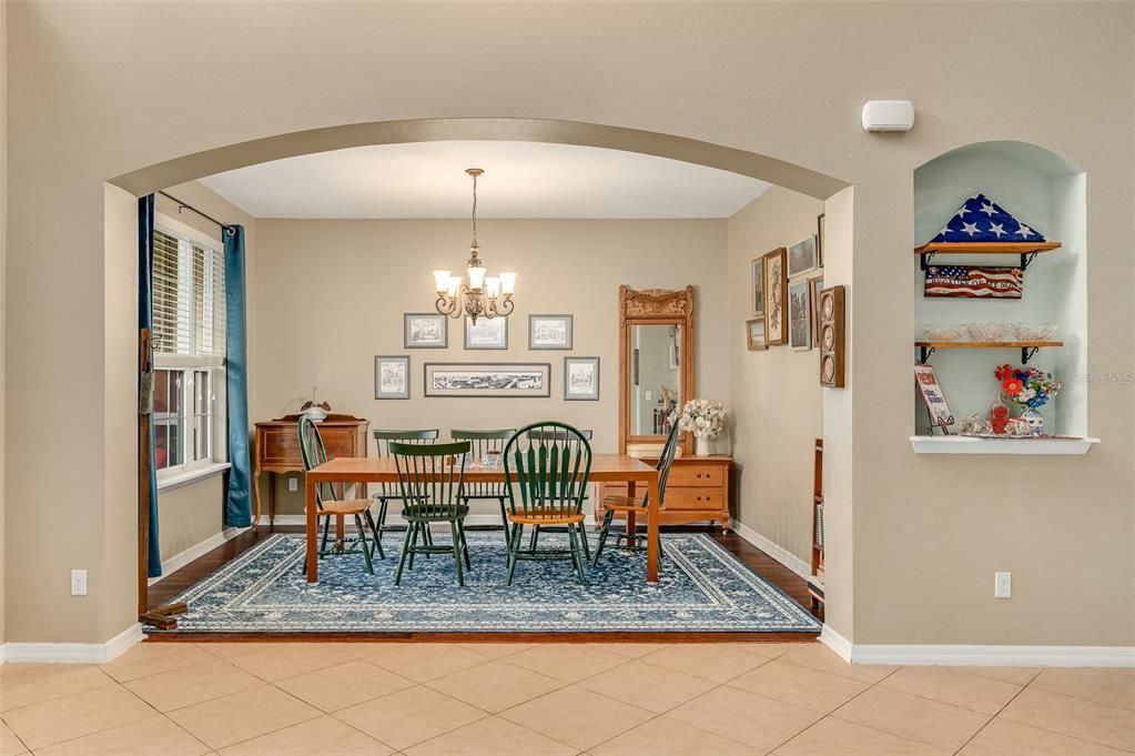 For Sale: $695,900 (7 beds, 5 baths, 4681 Square Feet)