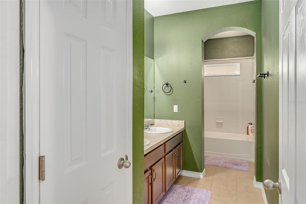 For Sale: $695,900 (7 beds, 5 baths, 4681 Square Feet)