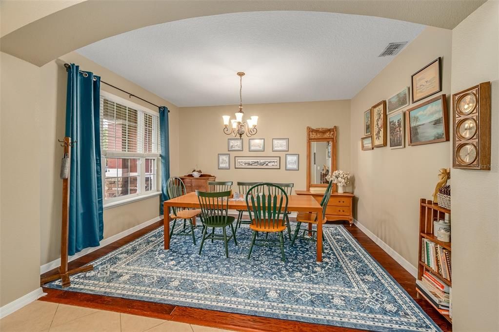 For Sale: $695,900 (7 beds, 5 baths, 4681 Square Feet)