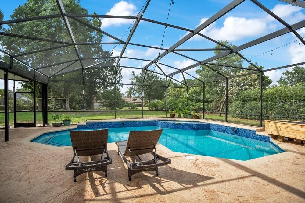 Activo con contrato: $1,200,000 (5 camas, 3 baños, 3501 Pies cuadrados)