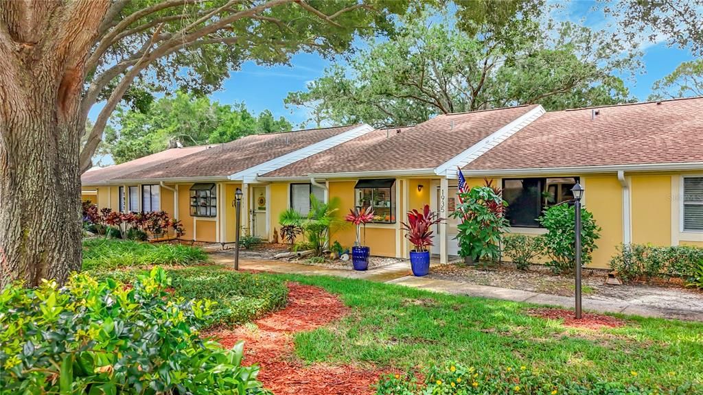 En Venta: $269,000 (2 camas, 2 baños, 1025 Pies cuadrados)