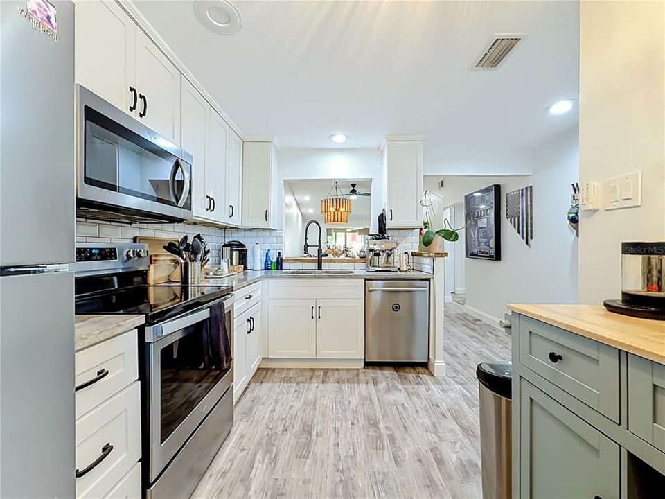 En Venta: $269,000 (2 camas, 2 baños, 1025 Pies cuadrados)