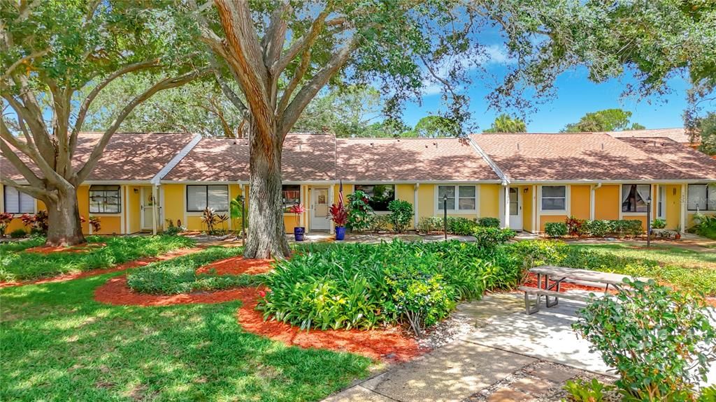En Venta: $269,000 (2 camas, 2 baños, 1025 Pies cuadrados)