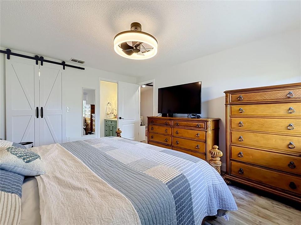En Venta: $269,000 (2 camas, 2 baños, 1025 Pies cuadrados)