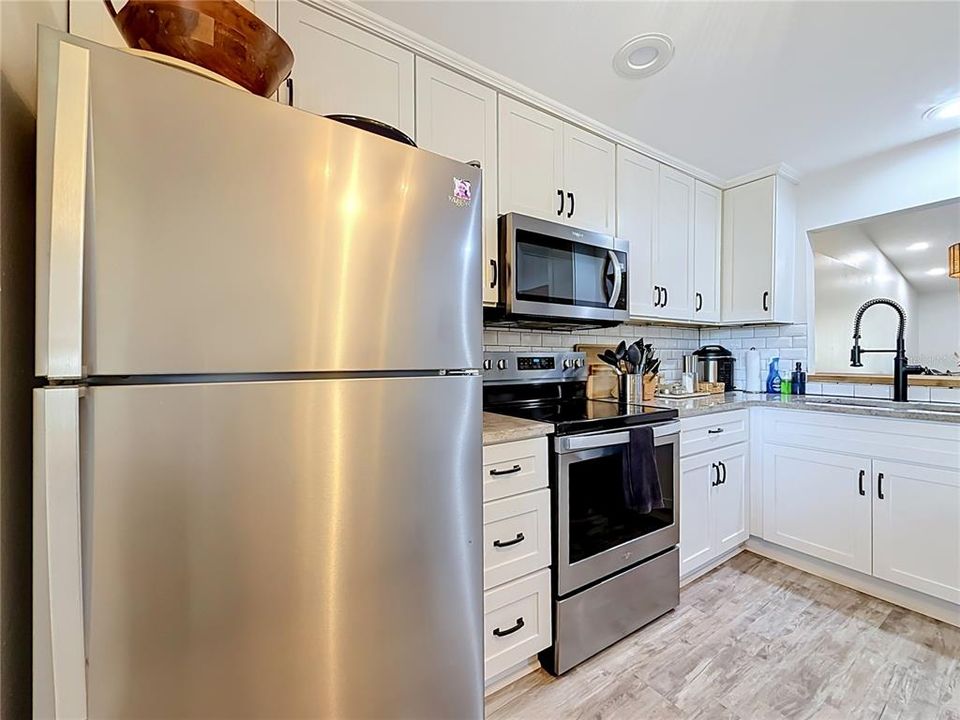 En Venta: $269,000 (2 camas, 2 baños, 1025 Pies cuadrados)