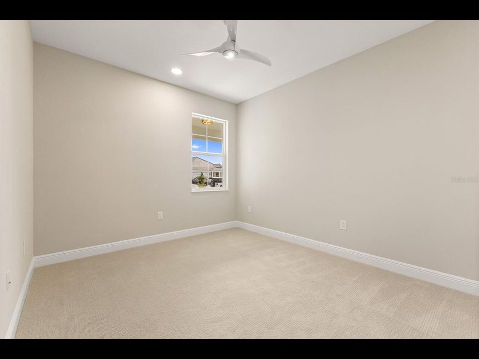 For Sale: $599,900 (3 beds, 2 baths, 1810 Square Feet)