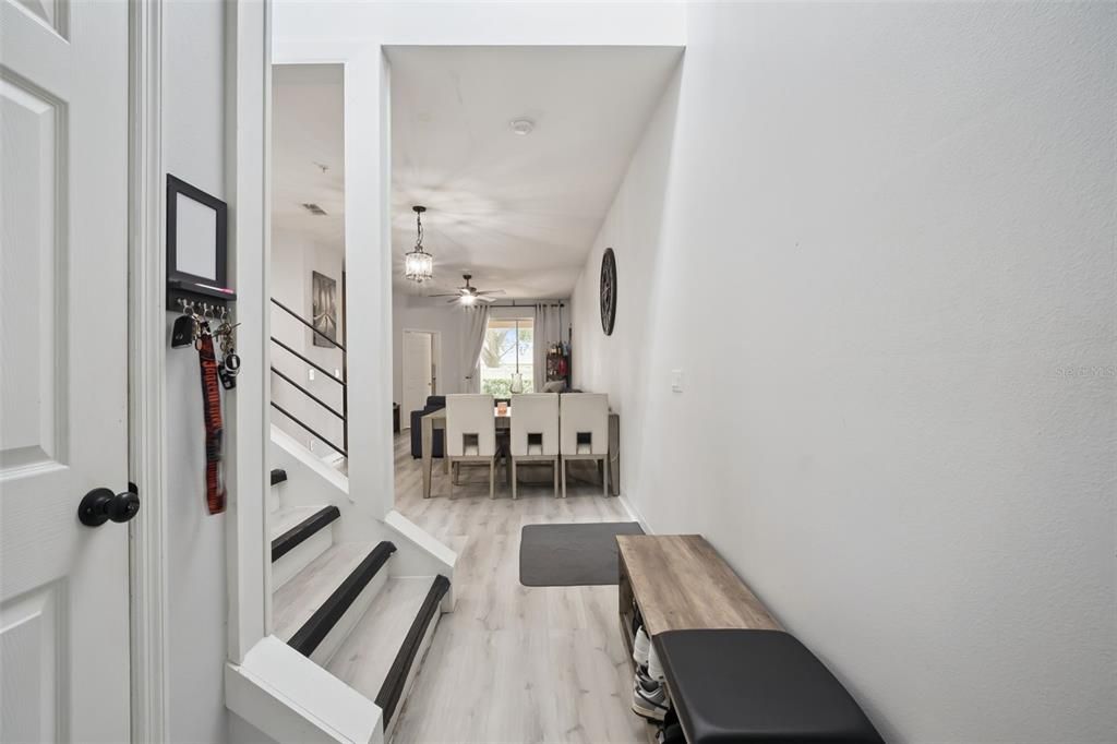 For Sale: $325,000 (3 beds, 2 baths, 1985 Square Feet)