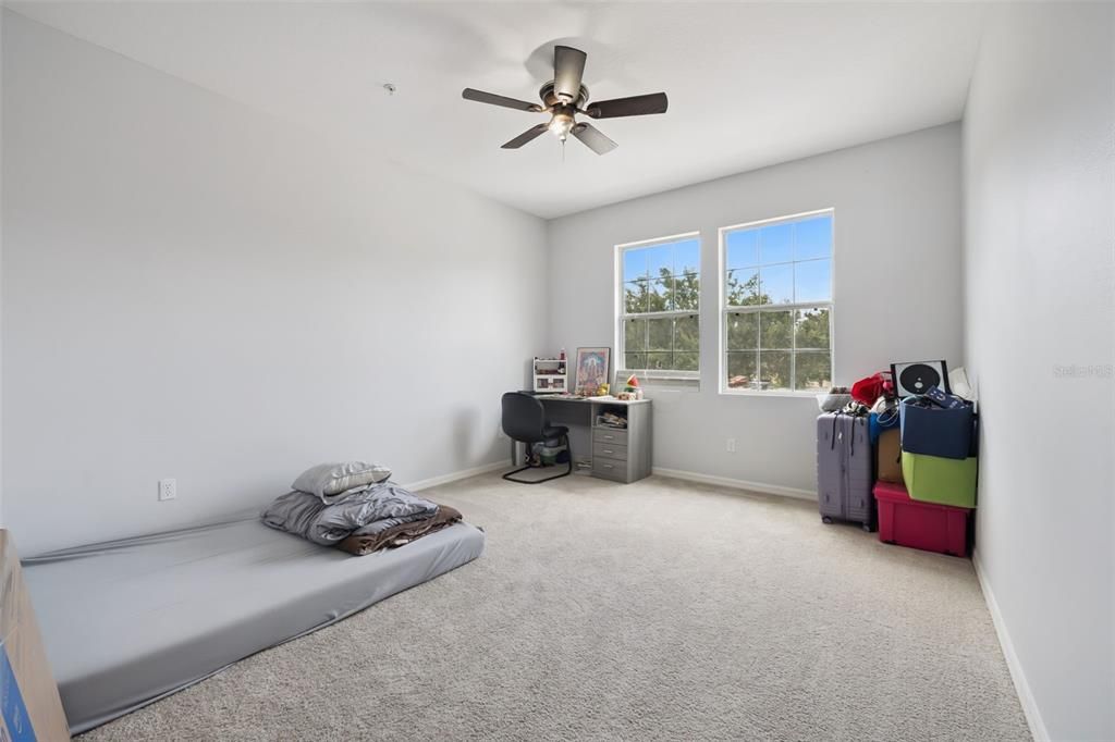 For Sale: $325,000 (3 beds, 2 baths, 1985 Square Feet)