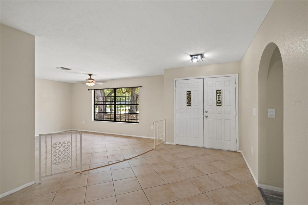 For Sale: $319,000 (2 beds, 2 baths, 1477 Square Feet)
