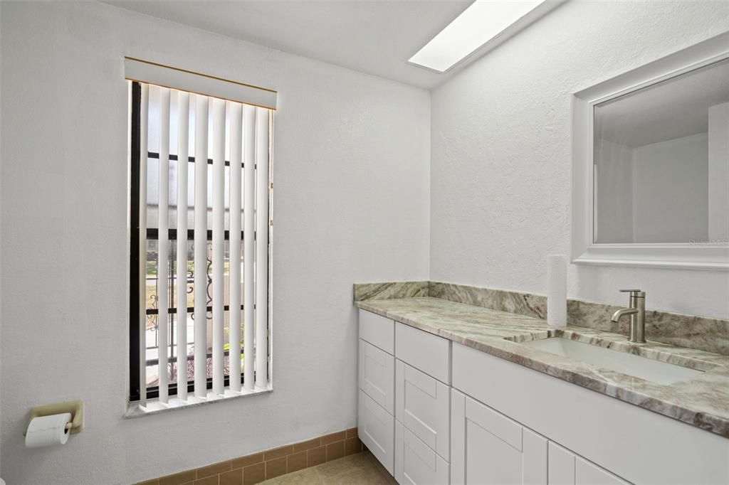 For Sale: $319,000 (2 beds, 2 baths, 1477 Square Feet)