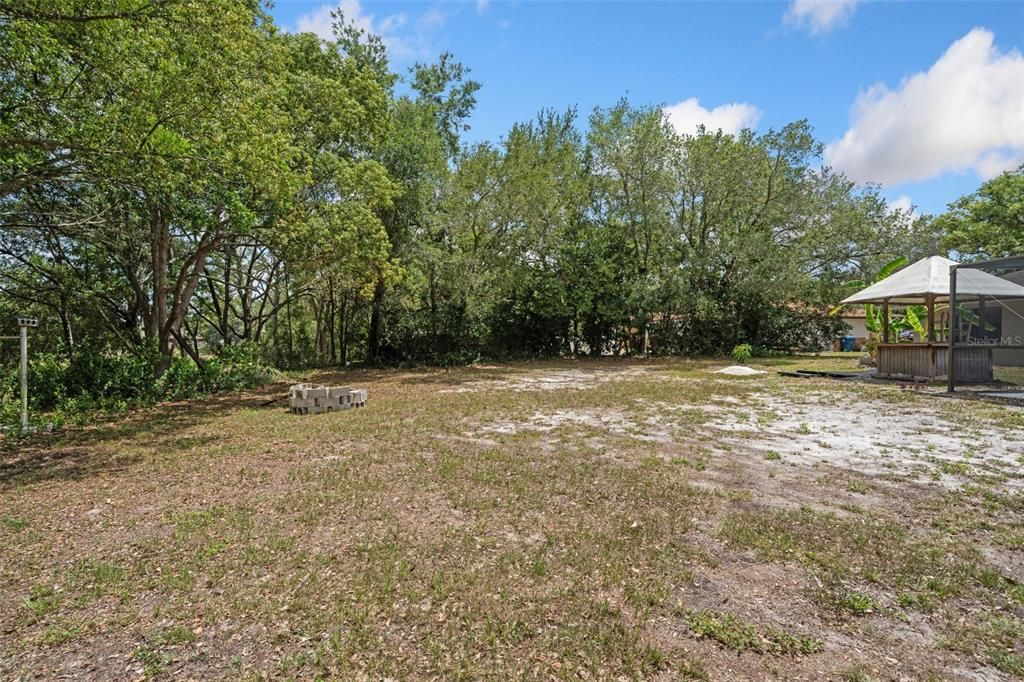 For Sale: $319,000 (2 beds, 2 baths, 1477 Square Feet)