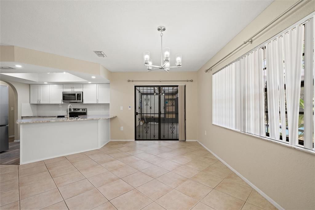 For Sale: $319,000 (2 beds, 2 baths, 1477 Square Feet)