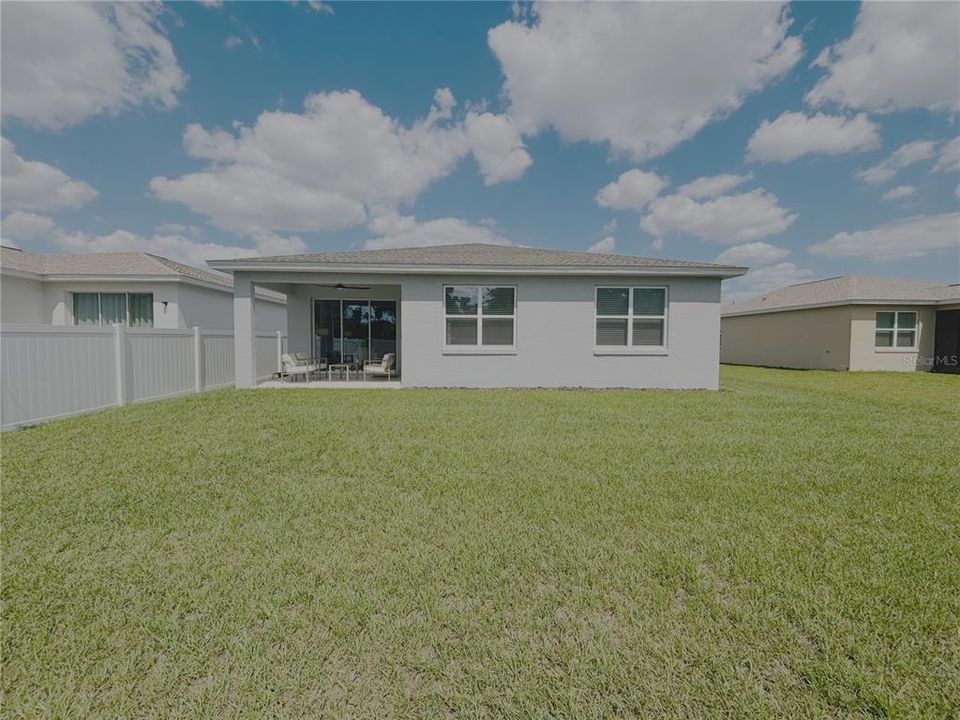 For Rent: $2,595 (4 beds, 3 baths, 2011 Square Feet)
