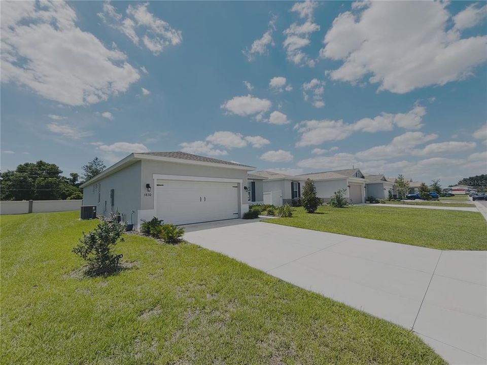 For Rent: $2,595 (4 beds, 3 baths, 2011 Square Feet)