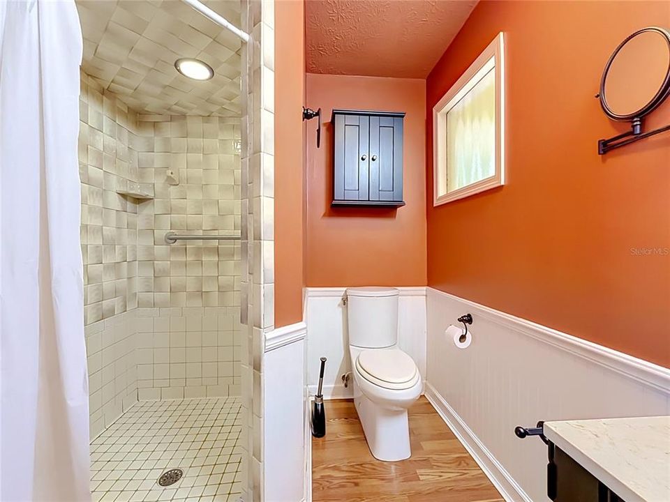 For Sale: $350,000 (2 beds, 2 baths, 1607 Square Feet)