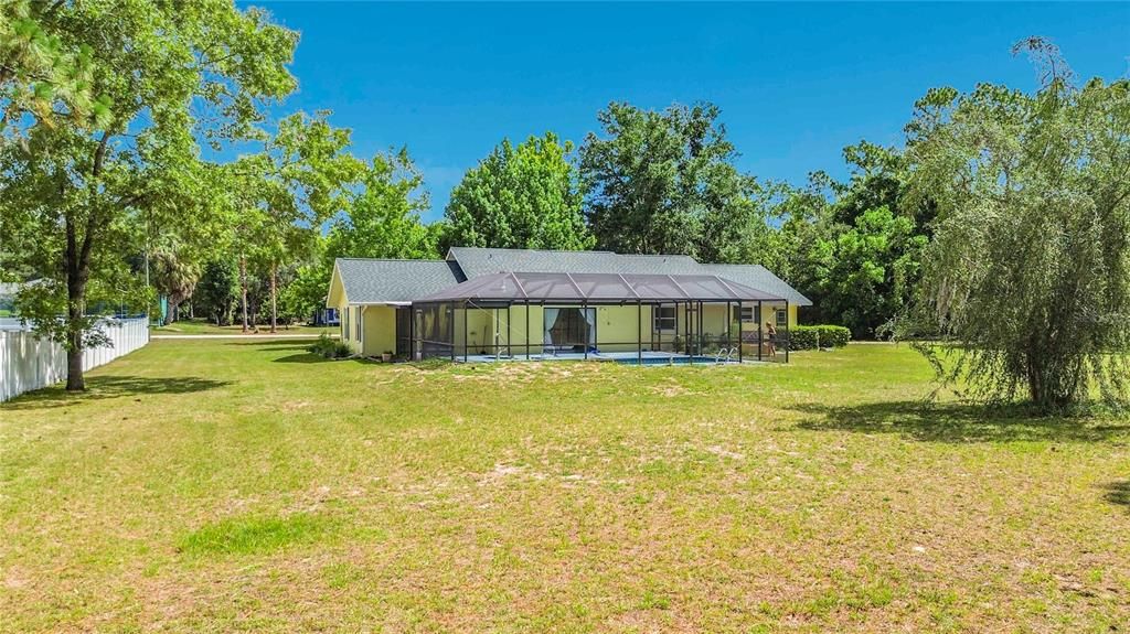 For Sale: $350,000 (2 beds, 2 baths, 1607 Square Feet)
