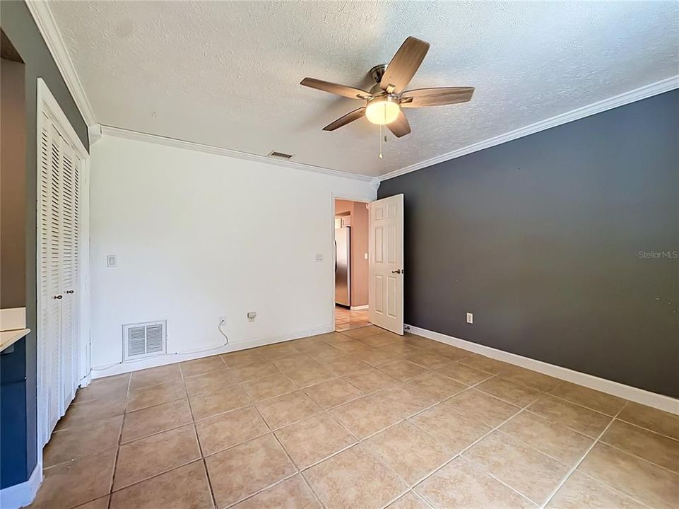 For Sale: $350,000 (2 beds, 2 baths, 1607 Square Feet)
