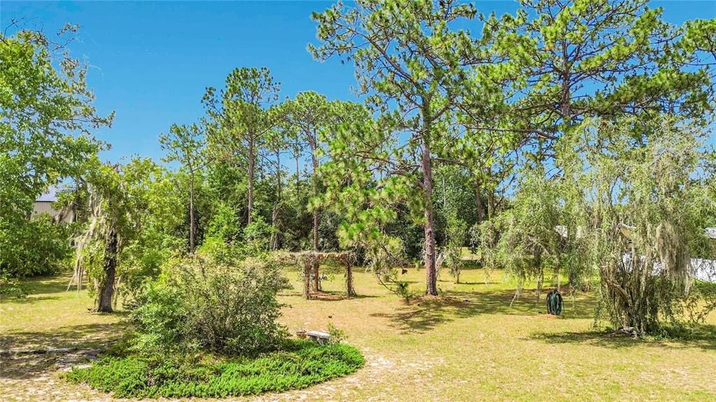 For Sale: $350,000 (2 beds, 2 baths, 1607 Square Feet)